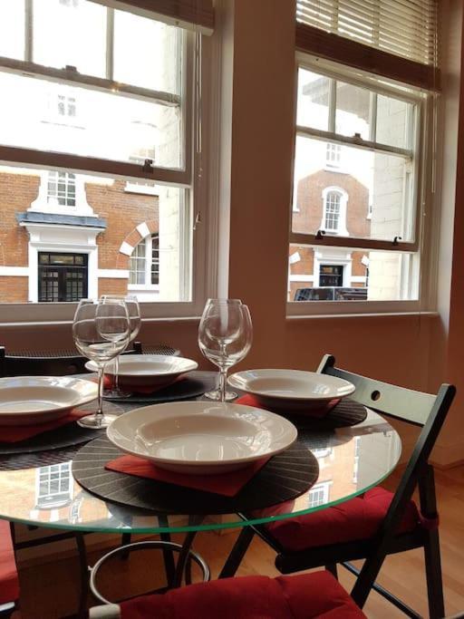 Apartament Cozy Flat, 5 Minute Walk To Oxford Circus Londyn Zewnętrze zdjęcie