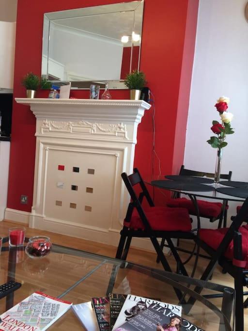 Apartament Cozy Flat, 5 Minute Walk To Oxford Circus Londyn Zewnętrze zdjęcie